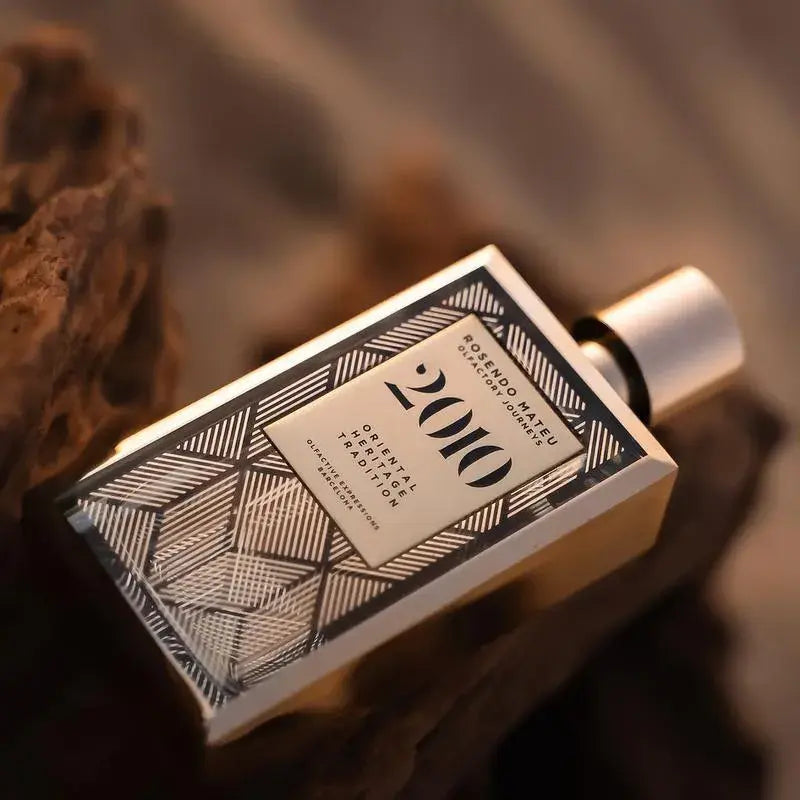 Rosendo Mateu 2010 Unisex Eau De Parfum